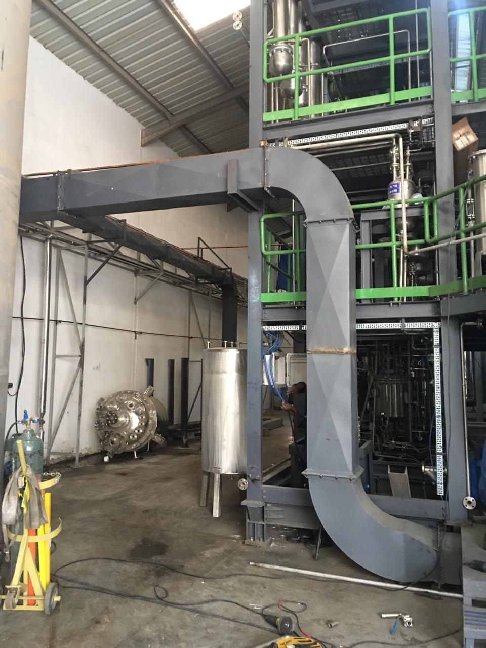 Fabrication and installation of fumes extraction ducts
